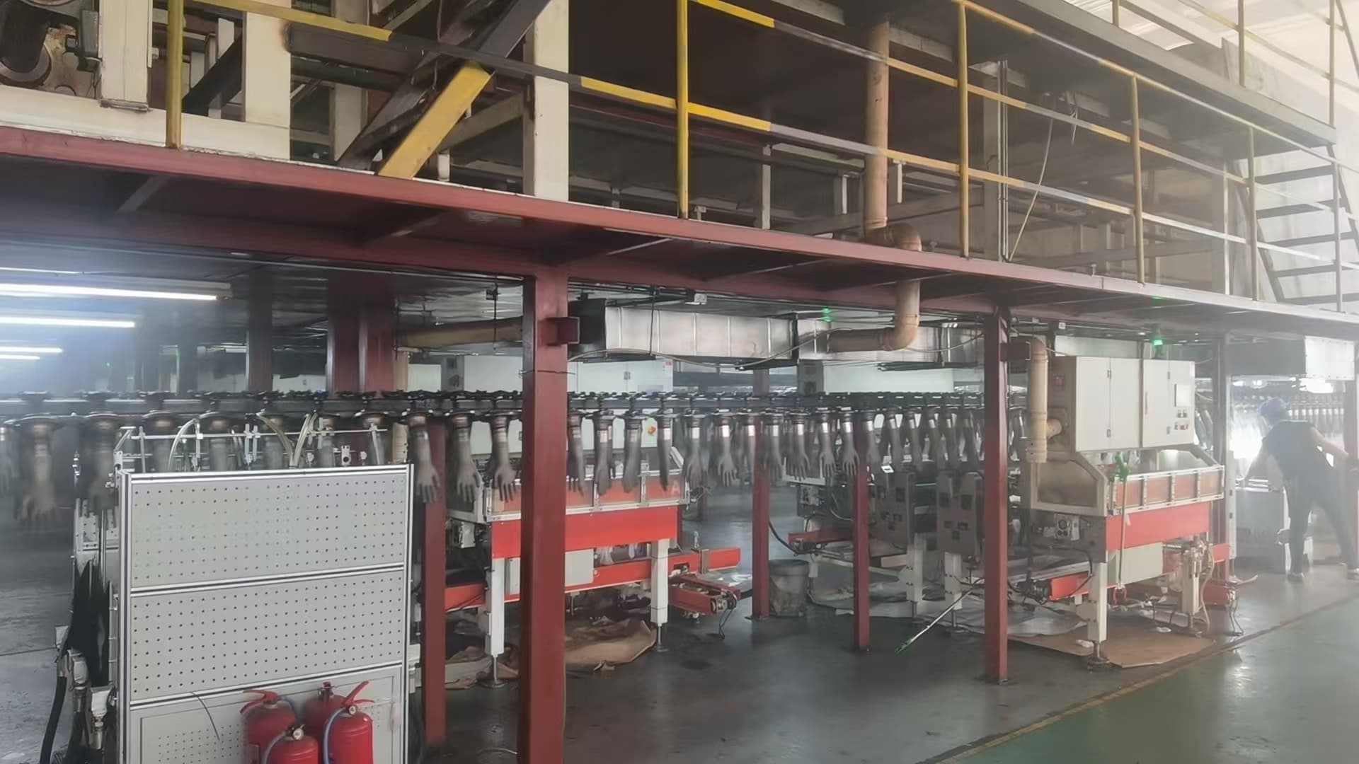 vinyl gloves and nitrile gloves product line (3)